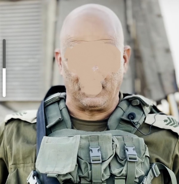 רנ"ג במיל' תמיר עוקשי  האגדי - בלב האש, עם מפתח שוודי: תמיר עוקשי בשדה הקרב והחילוצים המסוכנים , סיפור שירותו 